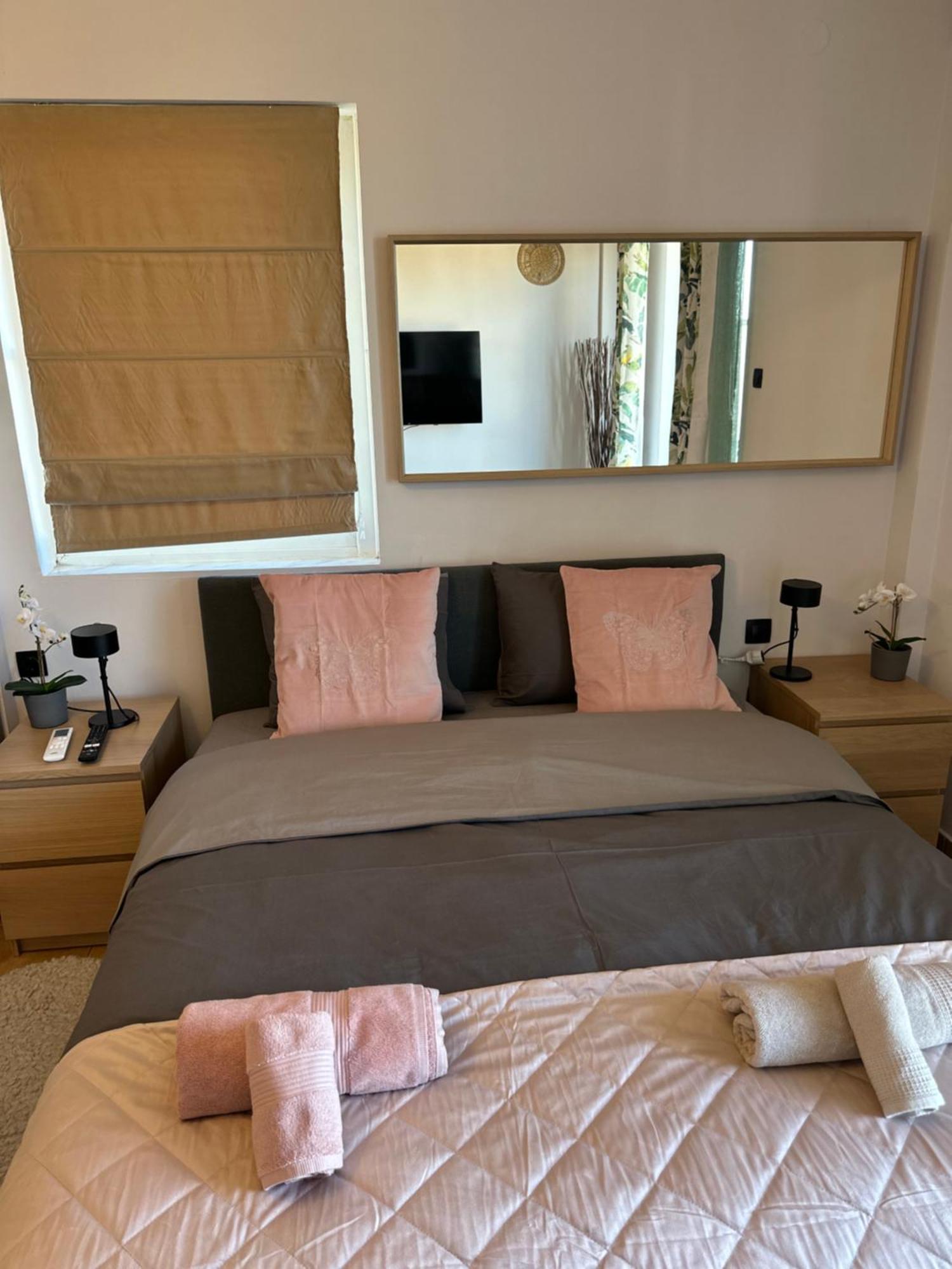 Appartement Νεάπολη à Larissa Extérieur photo
