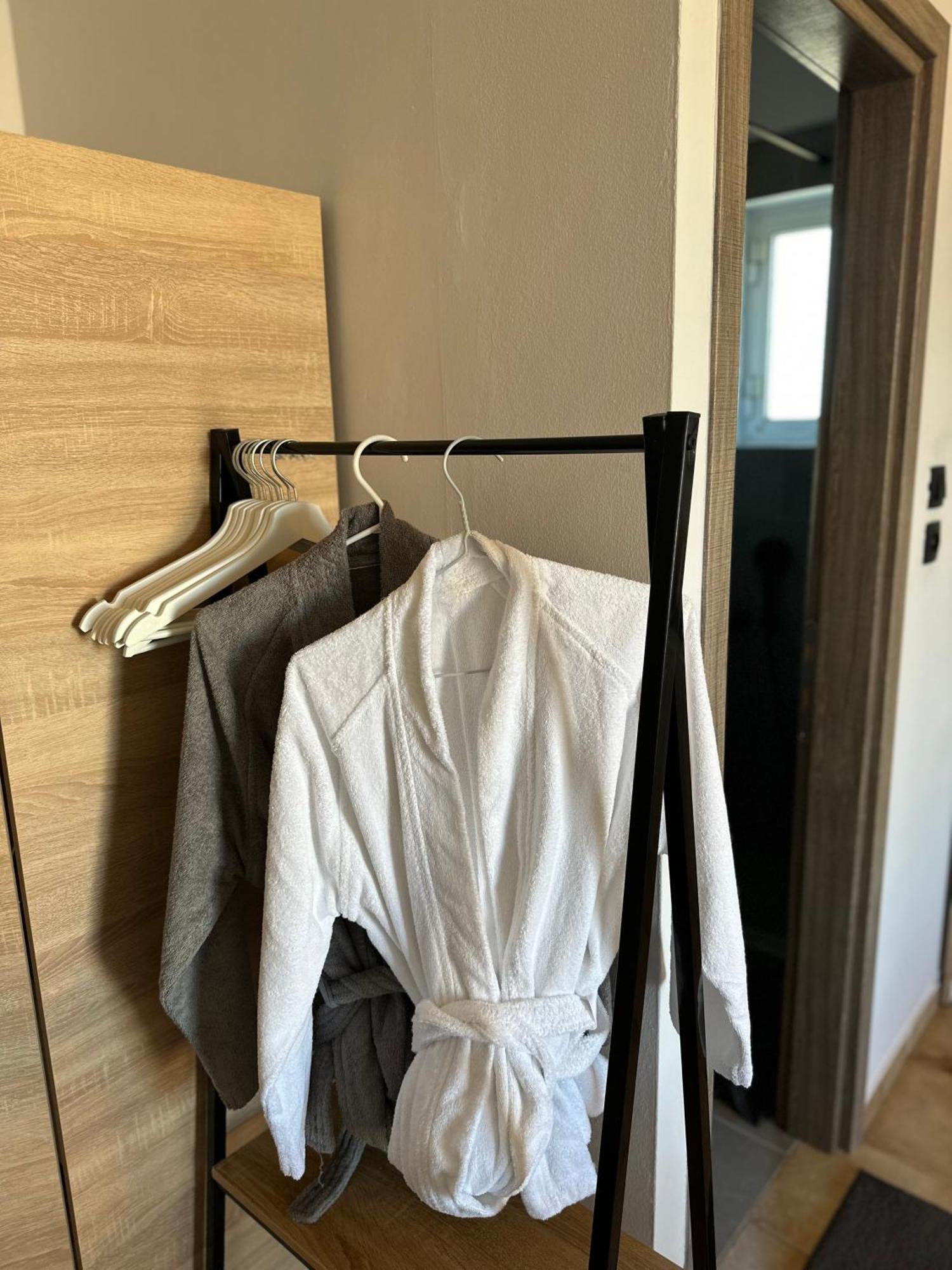 Appartement Νεάπολη à Larissa Extérieur photo