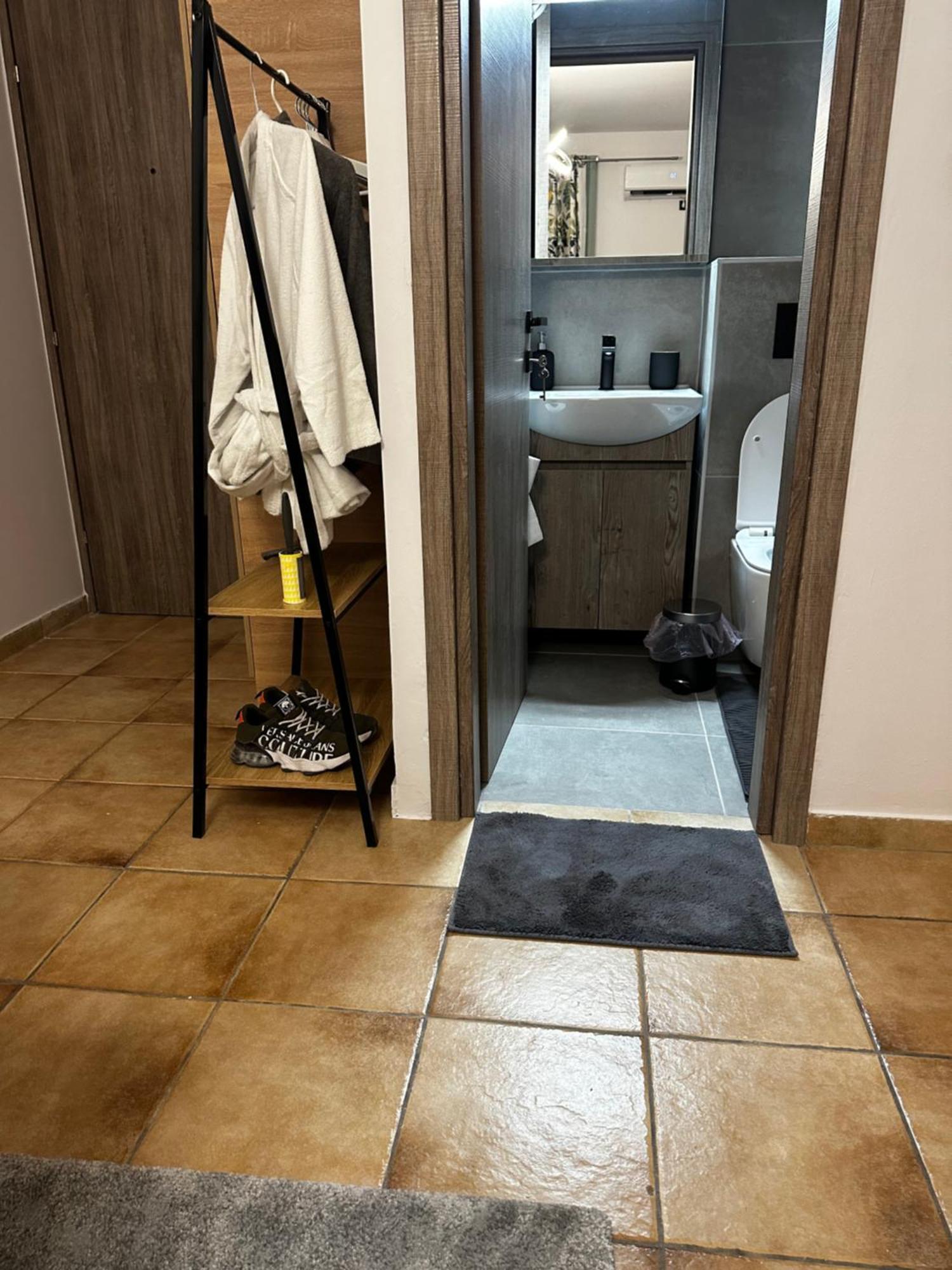 Appartement Νεάπολη à Larissa Extérieur photo