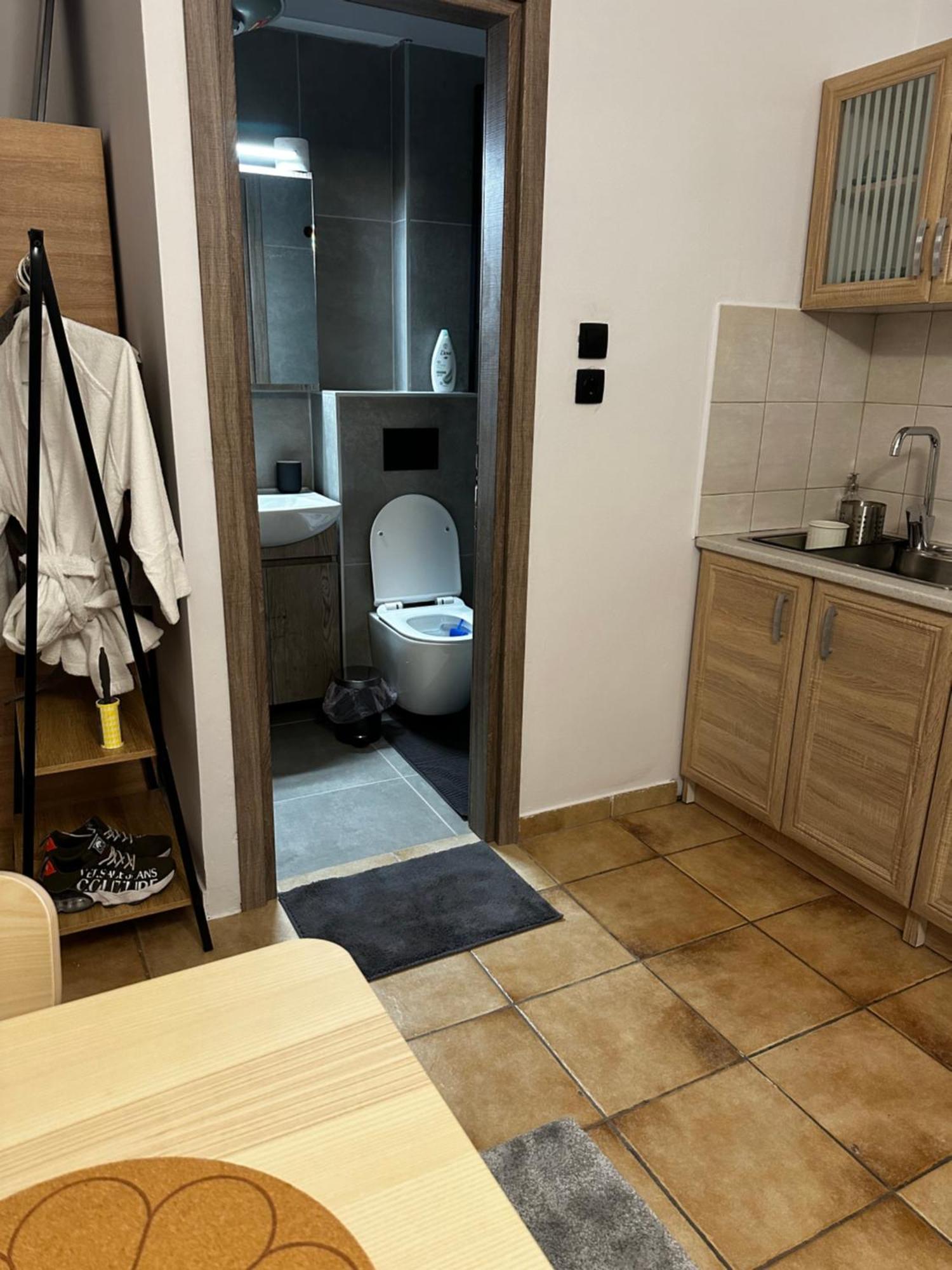 Appartement Νεάπολη à Larissa Extérieur photo