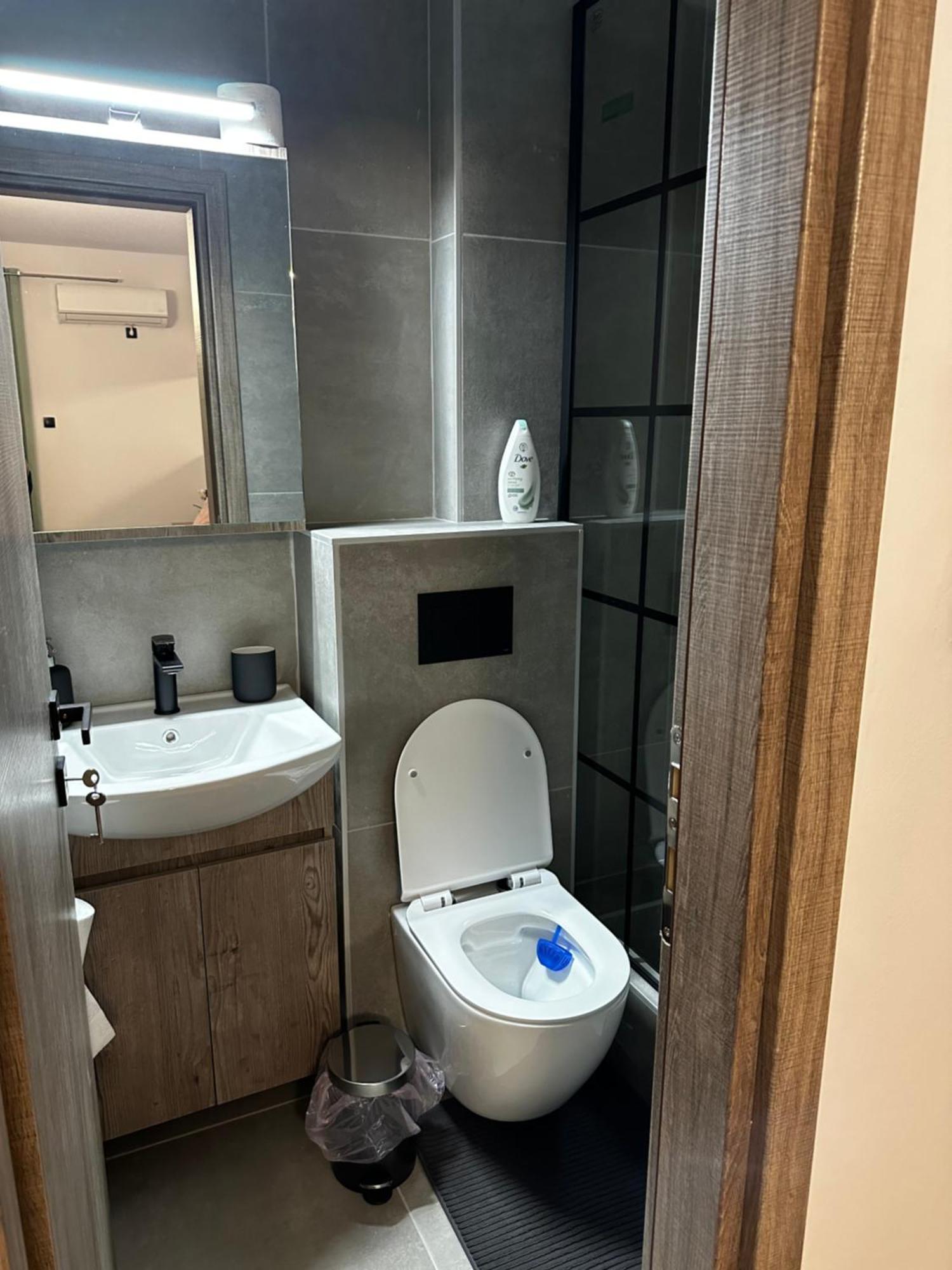 Appartement Νεάπολη à Larissa Extérieur photo