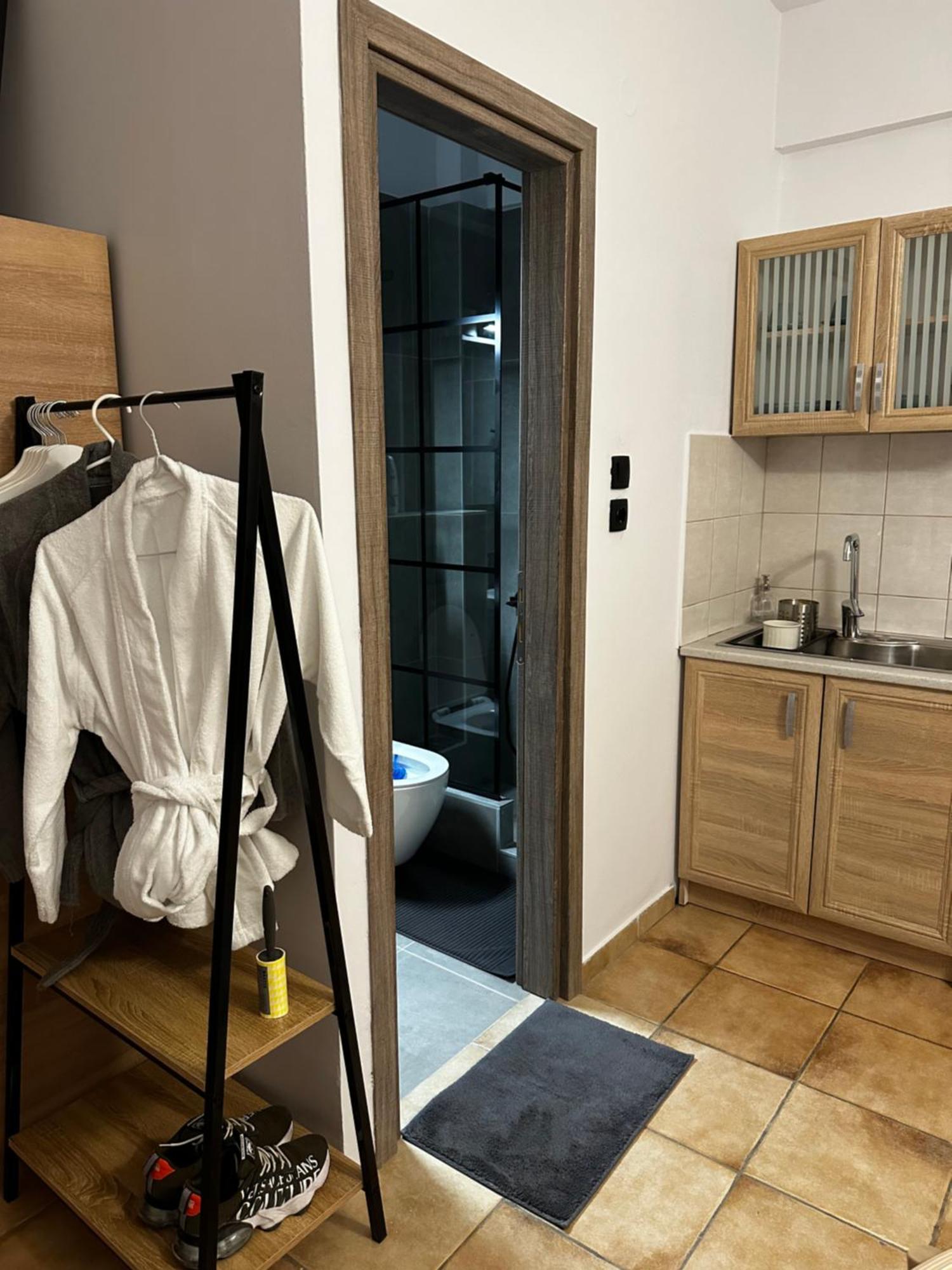 Appartement Νεάπολη à Larissa Extérieur photo